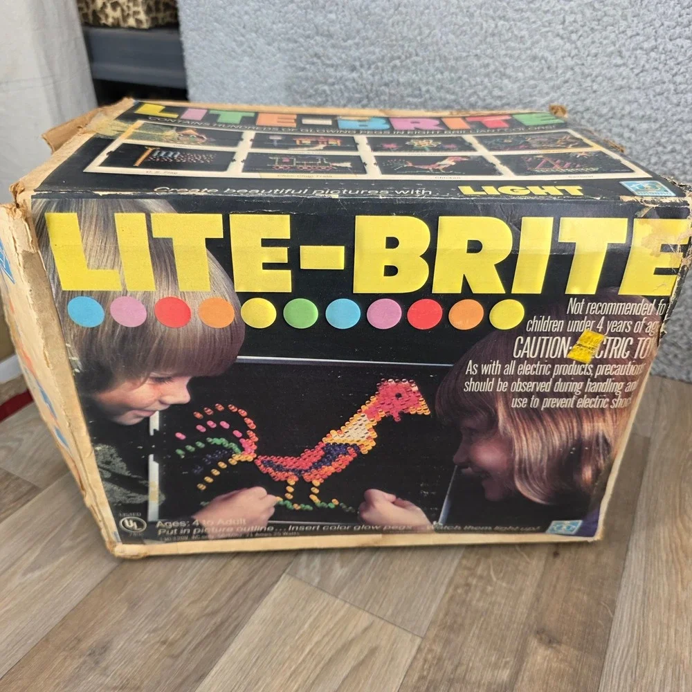 Vintage 1978 Hasbro Lite-Brite Light Box Toy Model 5455 with Pegs and Sheets
